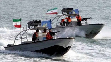 Fake messages.. Iranian boats threaten a US ship in the Strait of Hormuz.. What does Tehran want?