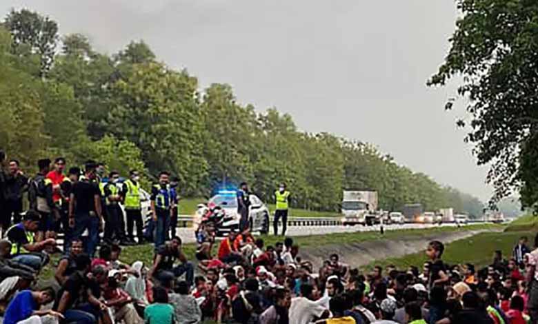 Rohingya: 60 Rohingya found abandoned on Thai island