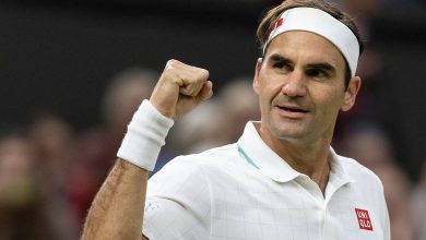 Roger Federer, officially an ex-tennis player