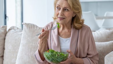 Vitamin D would reduce the risk of dementia