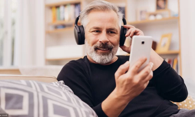 The Hidden Dangers of Daily Music Listening- How it Can Negatively Impact Your Ears