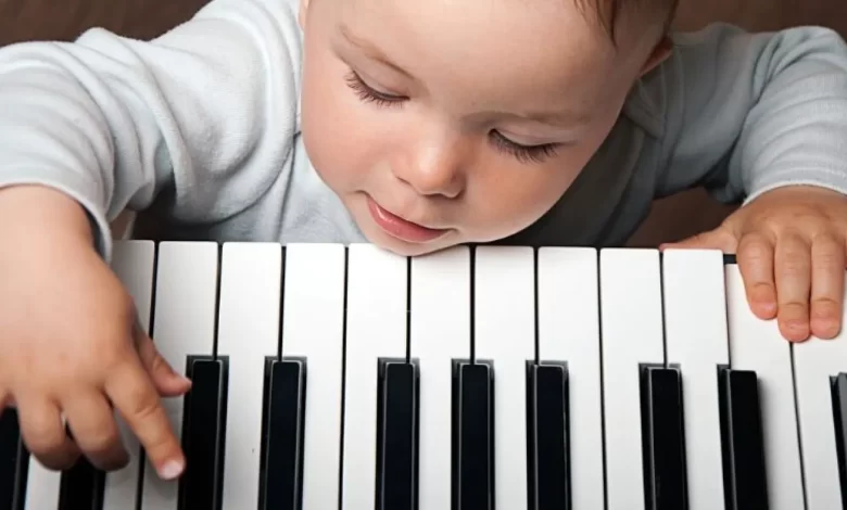 How cheerful music can soothe your baby