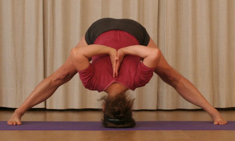 Yoga: What is the Iyengar method?