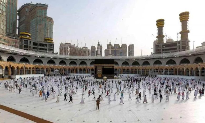 Saudi Arabia announces the start of the Umrah season for citizens, residents, and Gulf nationals