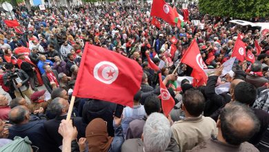 A demonstration in Tunisia demands cleansing institutions from the Brotherhood 