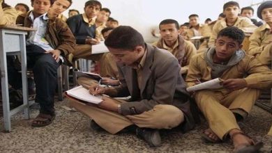 In order to generate money, the Houthi militia rents schools for the benefit of its leaders