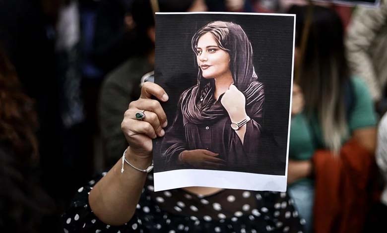 Iranian journalists pay the price for covering Mahsa Amini's case