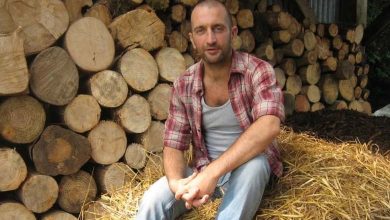 Lived without money for 15 years... British man abandons money and technology