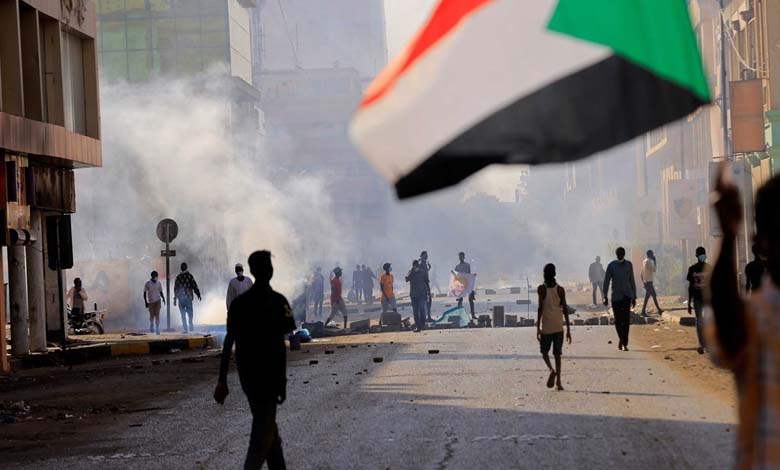 Six months of war... The Muslim Brotherhood is eating away at Sudan 