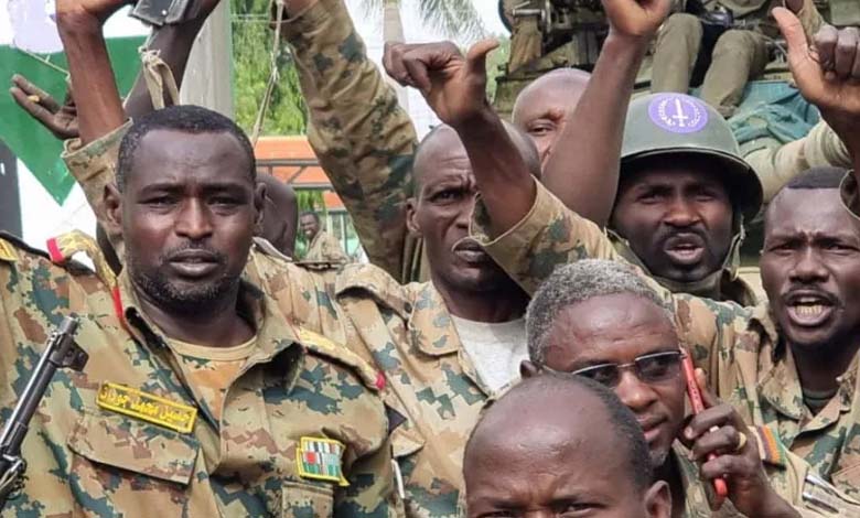 What is behind the arming of the Sudanese army for prisoners and outcast figures? 