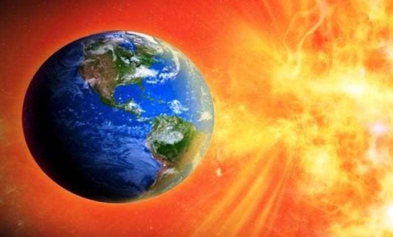 Solar storm strikes earth, causes "rare phenomenon" 