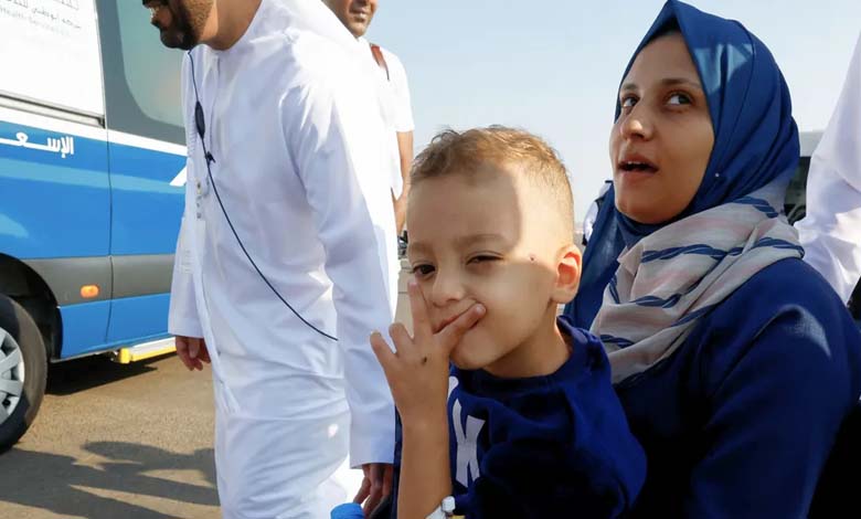 The UAE receives the first plane as part of the initiative to host 1000 Palestinian children 