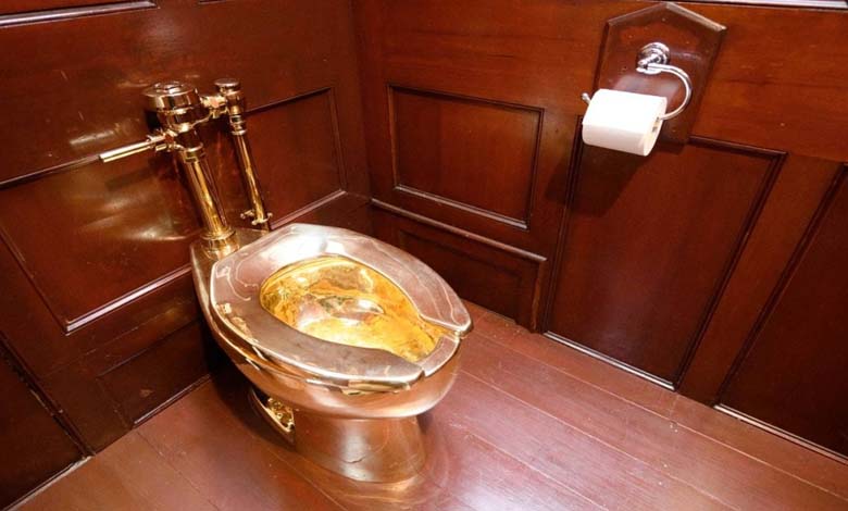 Theft of a golden toilet from an English Palace... What is its value? 