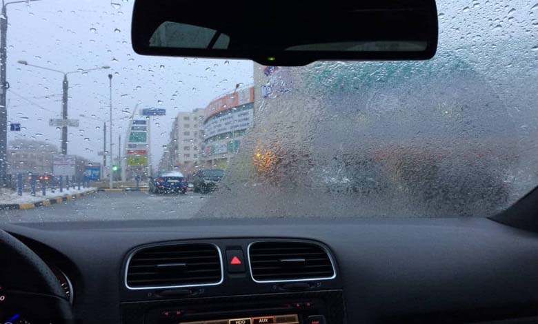 Tips for safe driving during rainfall 