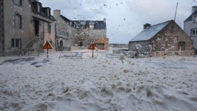 Unexpected snowstorms hit China, disrupting flights and closing schools