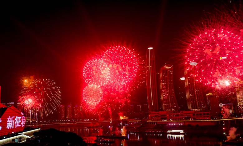 The fog disrupts New Year celebrations in China... Red alert 