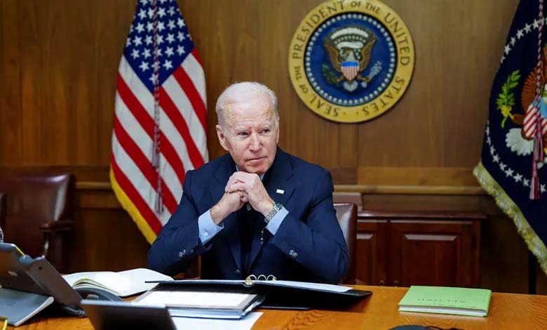 Biden seeks to revive hostage exchange negotiations in Gaza in coordination with mediators 