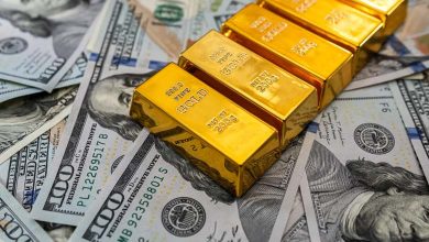 Gold rises amid Dollar decline and focus on US inflation