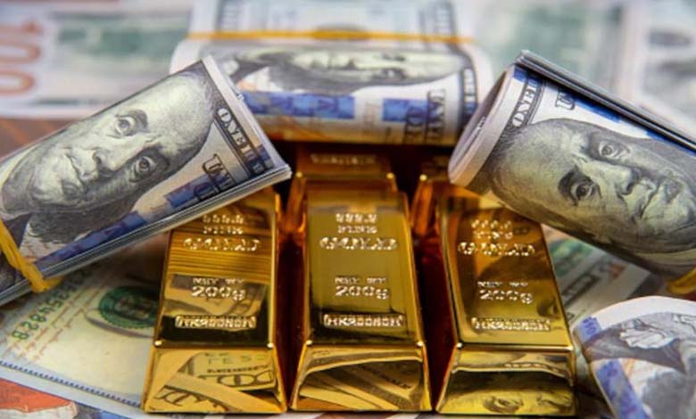 Gold Prices Rise as Dollar Weakens