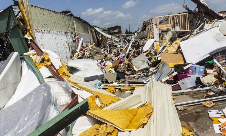Tornadoes Hit Southern United States, Leaving at Least 15 Dead
