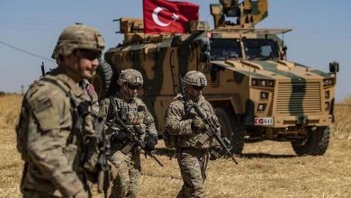 The Syrian Observatory for Human Rights revealed that Turkish forces are working to strengthen their positions in areas under their control and close to the front lines with Syrian regime forces in the Idlib countryside. This is believed to be part of implicit agreements between Ankara and Moscow, the main supporter of the Syrian forces.