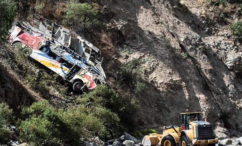 25 Dead as Bus Falls on Highway in the Andes Mountains of Peru