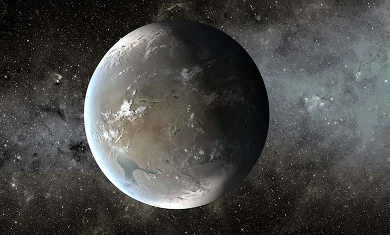 Discovery of a New Earth-Sized Habitable Planet