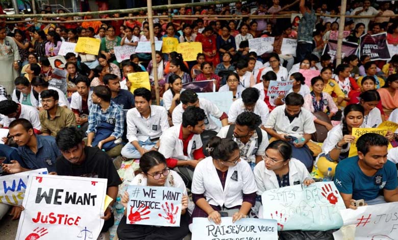 India: Doctors Refuse to End Protests After Colleague's Rape and Murder