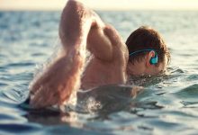 New technology allows swimming enthusiasts to listen to music underwater