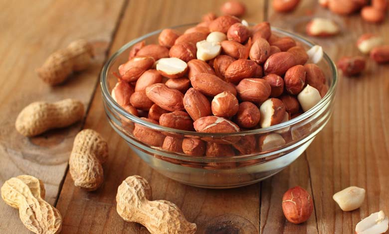 Peanuts "boost your mood"... and other benefits