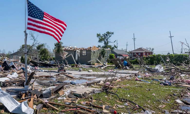 With fierce winds, Hurricane "Francine" strikes the US state of Louisiana