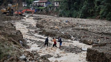 Due to climate change, "glacial lakes" threaten villages in Nepal