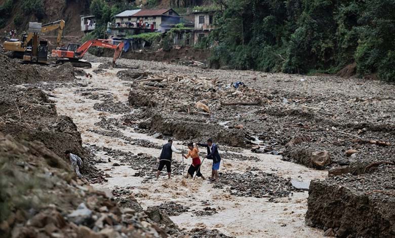 Due to climate change, "glacial lakes" threaten villages in Nepal