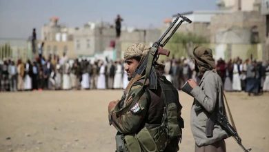 Houthis Close Religious Centers That Disagree with Their Doctrine in Three Governorates