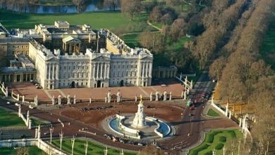 UK: Five activists sentenced to prison for vandalizing Buckingham Palace fountain