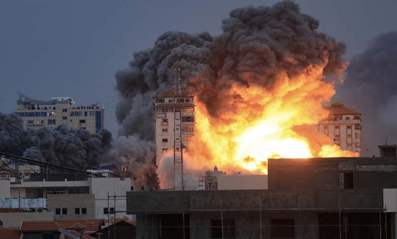 Gaza War: Bombings in Various Areas and Talks in Cairo