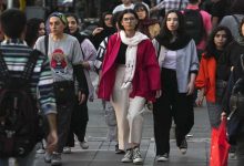 Iran Postpones Implementation of Strict Hijab Rules to Avoid Domestic Unrest