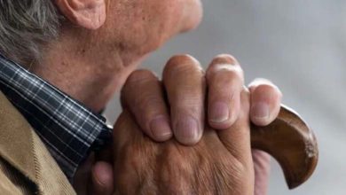 “Warning” Symptoms of Dementia That May Appear in the Hands: Learn About Them