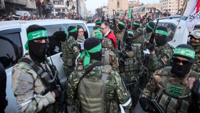 After the "Bracelet Messages"... Israel Provokes "Hamas" with "Prisoner T-shirts"