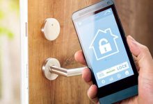 The New Generation of Smart Locks Will Turn Your Phone into a "House Key"