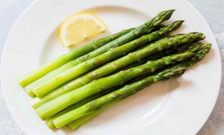 Asparagus: The Secret to Cooking It to Reduce Bloating and Improve