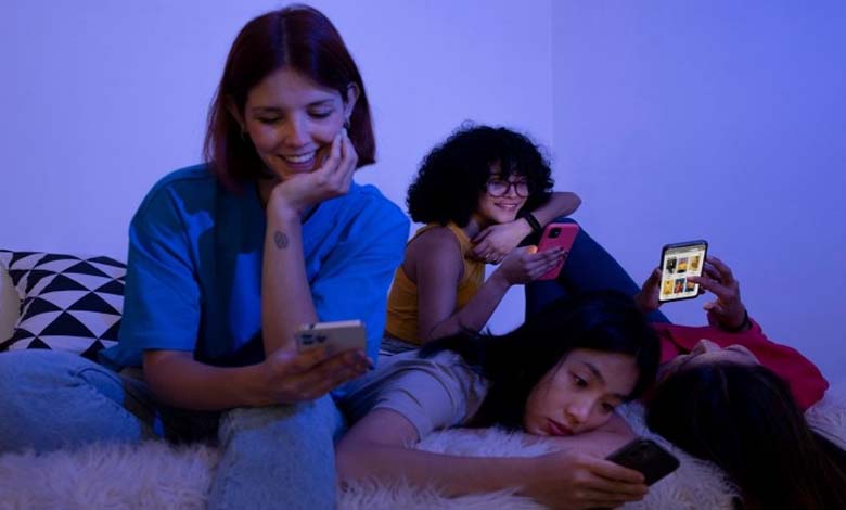 Screen Addiction: Tips for Digital Balance in Teenagers