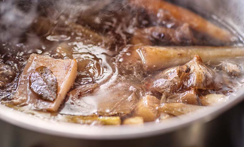 Bone Broth – Nutritional Trend or Overhyped Health Craze?