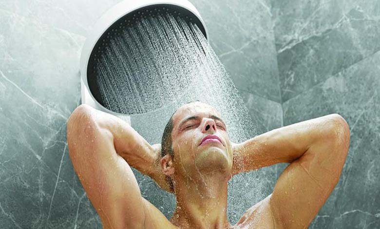 Cold Showers Before Bed in Summer: Helpful Habit or Health Risk?