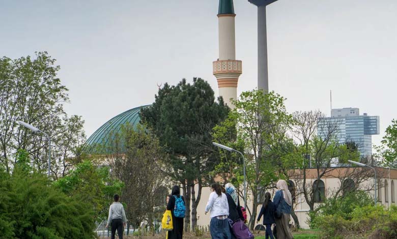 The danger of Islamism: Austria targets hate preachers with a form of virtual ban