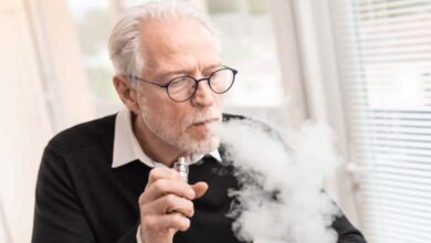 Even after forty, quitting smoking reduces the risk of dementia