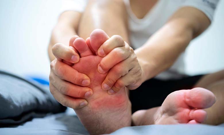 How Daily Hydration Reduces the Risk of Gout