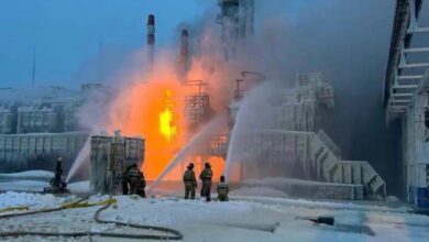 Massive Russian attack on Kyiv… as Ukrainian drones strike oil facilities