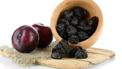 How Plums Promote Regular Bowel Movements