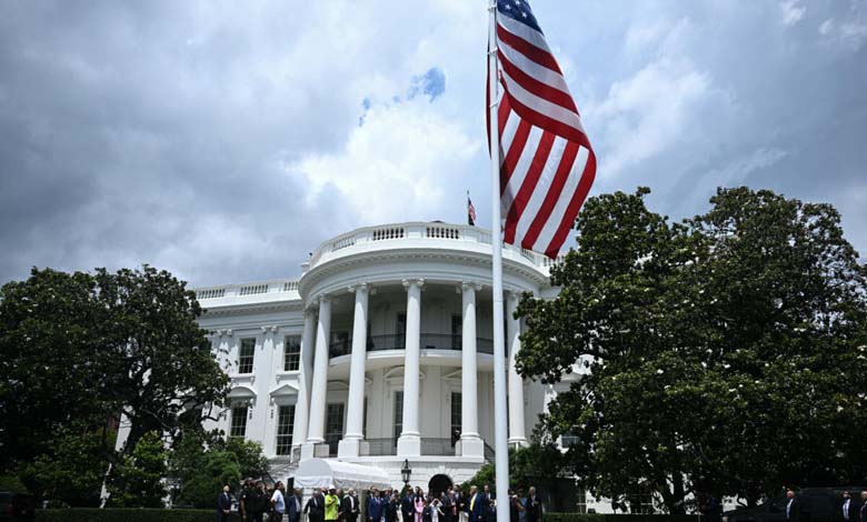 Replacing the engineer of the White House’s largest project… and mystery surrounding the secret bunker